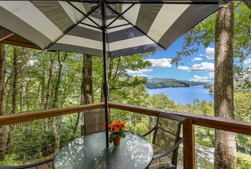 Mom's Place: Treehouse-style Chalet